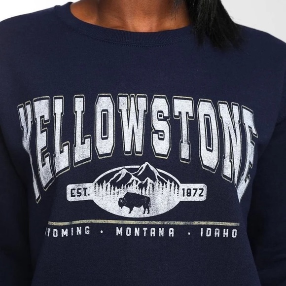 Vintage Yellowstone Pullover Sweatshirt - Picture 2 of 3
